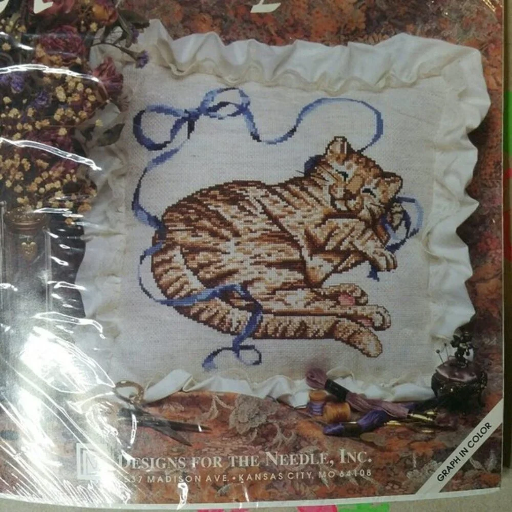 NEW Cat Cross Stitch Pillow Kit 5228